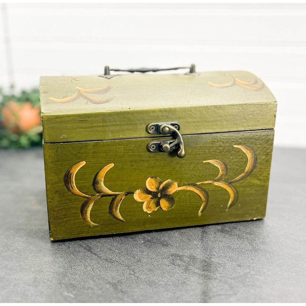 Vintage Green Wooden Jewelry Box:‎ Hand Painted Floral Trinket Storage